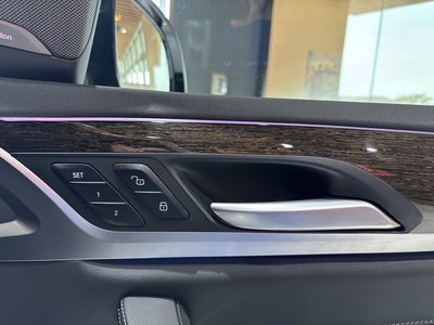 2024 BMW X4 thumbnail 51