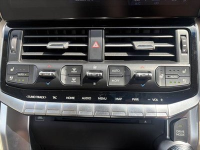 2023 Toyota LAND CRUISER 300 — миниатюра 47