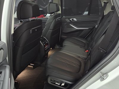 2025 BMW X5 缩略图 11