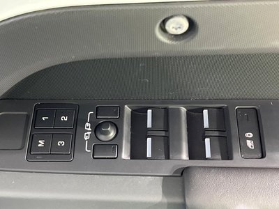 2023 LAND Rover DEFENDER — миниатюра 62