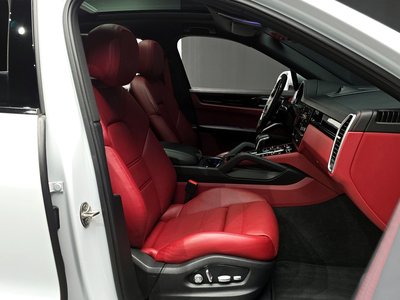 PORSCHE CAYENNE - 10