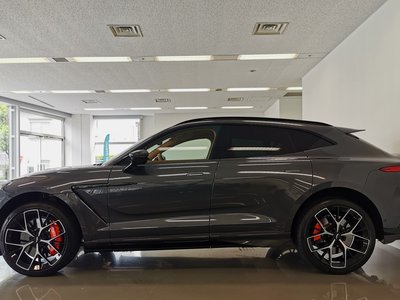 2025 Aston Martin DBX 照片 8