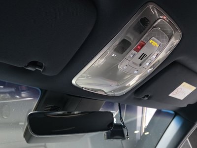 2022 Genesis GV70 — миниатюра 24