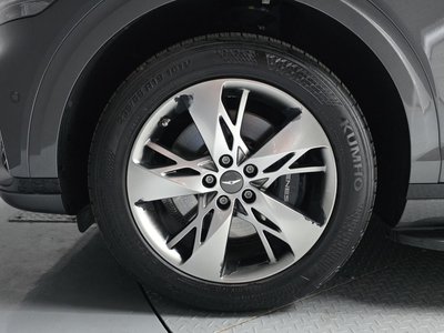 2022 Genesis GV70 photo 6