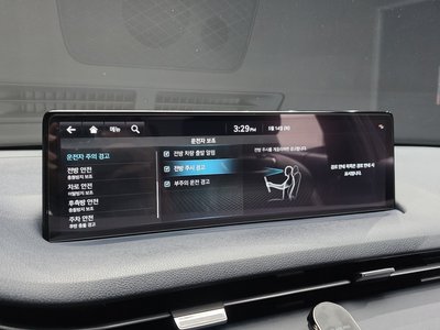 2022 Genesis GV70 — миниатюра 31