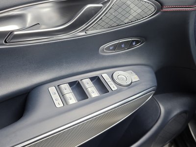 2022 Genesis GV70 — миниатюра 26