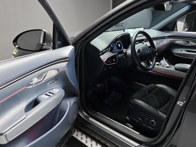 2022 Genesis GV70 — миниатюра 13