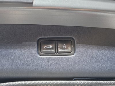 2022 Genesis GV70 — миниатюра 22