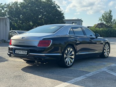 2021 Bentley FLYING SPUR photo 5