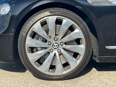 2021 Bentley FLYING SPUR photo 6