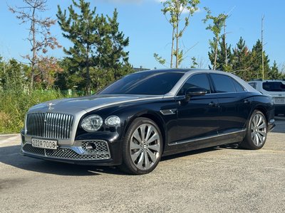2021 Bentley FLYING SPUR photo 1