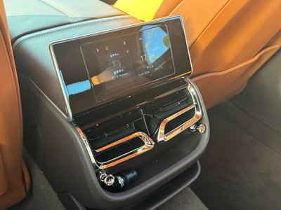 صورة مصغرة 18 لـ 2021 Bentley FLYING SPUR