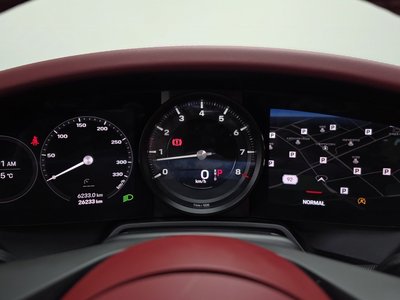 PORSCHE 911 - 8