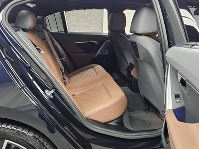 صورة مصغرة 17 لـ 2024 BMW 5 SERIES