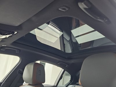 صورة مصغرة 25 لـ 2024 BMW 5 SERIES
