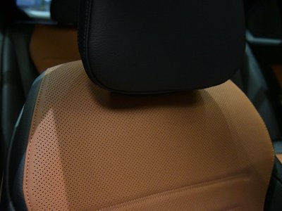 2025 MERCEDES-BENZ C-CLASS 缩略图 49