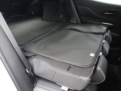 TOYOTA CROWN SPORT - 9