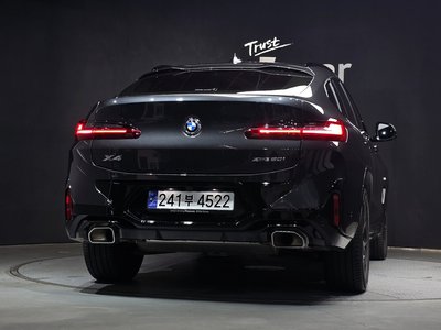 2024 BMW X4 photo 3