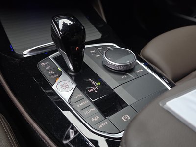 2024 BMW X4 缩略图 12