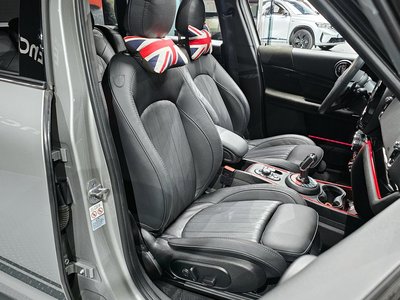 MINI COUNTRYMAN - 10