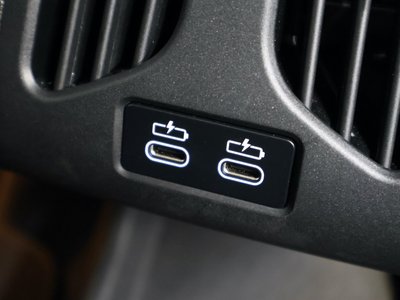 2025 BMW X1 — миниатюра 36