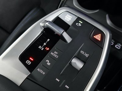 2025 BMW X1 — миниатюра 18