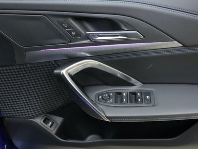 2025 BMW X1 — миниатюра 33