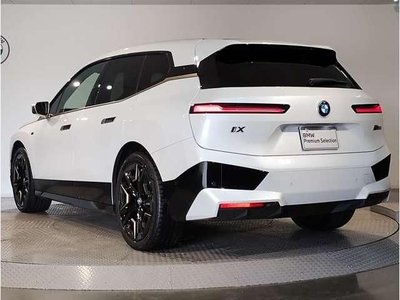 BMW IX - 3