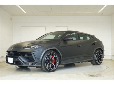 LAMBORGHINI URUS - 1