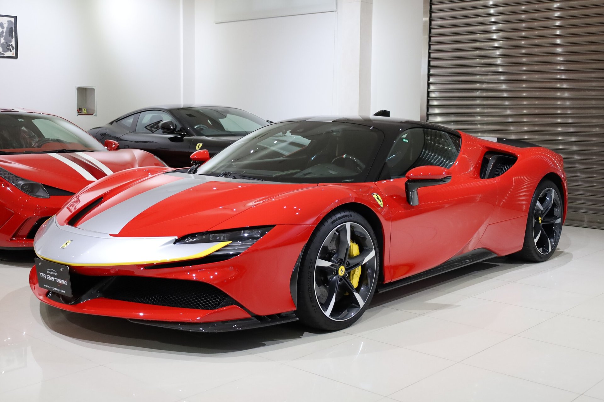 FERRARI SF90 STRADALE - View 1