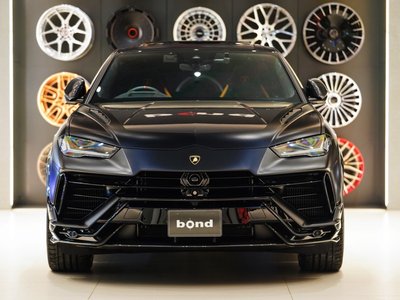 LAMBORGHINI URUS - 2