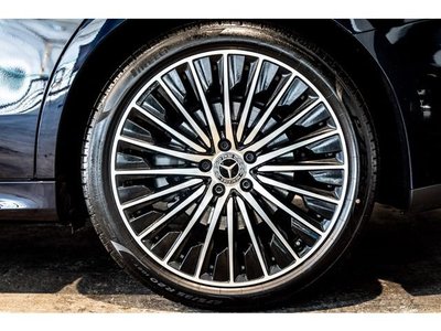 MERCEDES-BENZ E-CLASS - 9