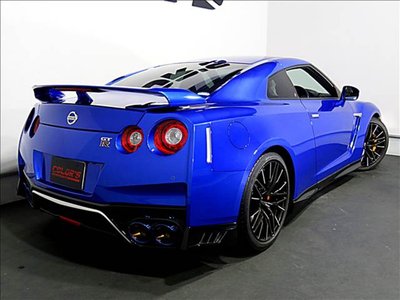 NISSAN GT-R - 3