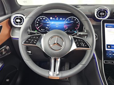 2025 Mercedes-BENZ GLC — миниатюра 19