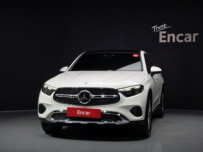 2025 Mercedes-BENZ GLC — фото 2