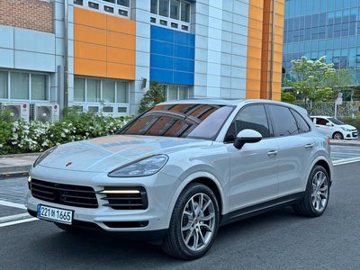 PORSCHE CAYENNE - 5