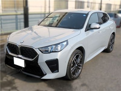 2026 BMW X2 photo 2