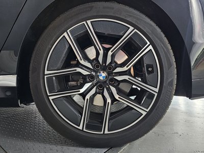 2025 BMW 7 SERIES photo 8