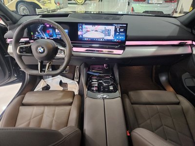 2025 BMW 5 SERIES — фото 5