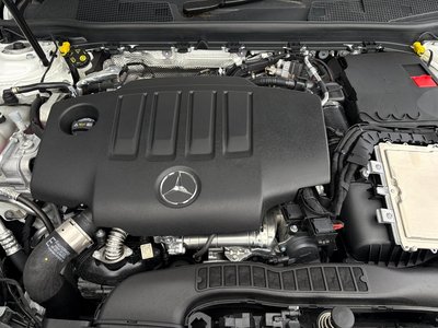 MERCEDES-BENZ CLA - 3