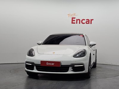 PORSCHE PANAMERA - 2