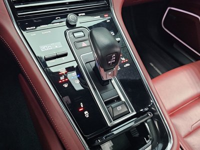 PORSCHE PANAMERA - 9