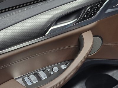 2025 BMW X4 — миниатюра 25