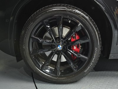 2025 BMW X4 photo 6