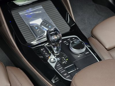 2025 BMW X4 — миниатюра 12