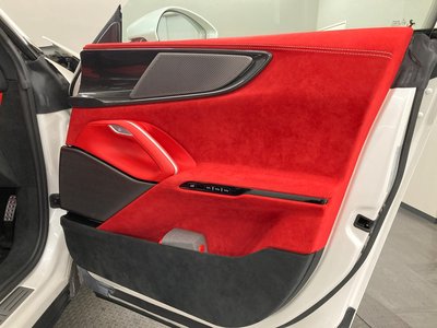 2025 Ferrari PUROSANGUE 缩略图 32