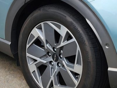 2022 Genesis GV60 photo 6