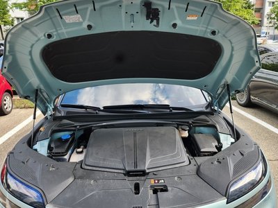 2022 Genesis GV60 photo 7