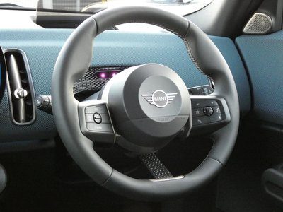 MINI MINI COUNTRYMAN - 5