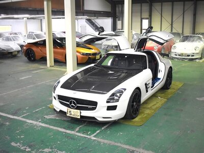 MERCEDES-BENZ SLS AMG